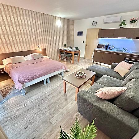 Apartman Sophia 2 เวลเก โลซีนี ภายนอก รูปภาพ